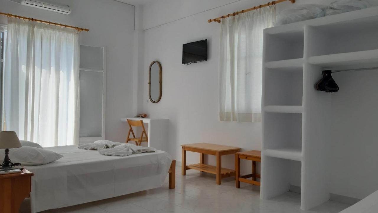 Bizas Rooms & Studios Páros Dış mekan fotoğraf