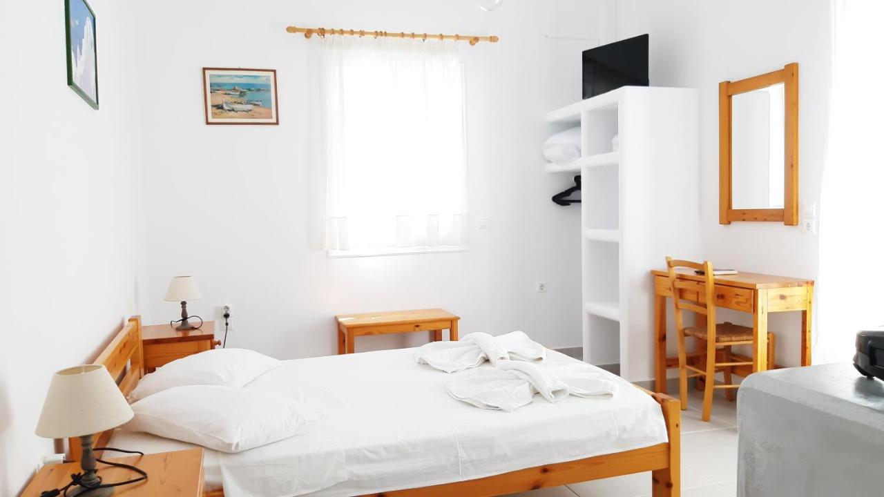Bizas Rooms & Studios Páros Dış mekan fotoğraf