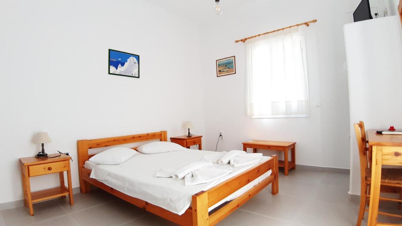 Bizas Rooms & Studios Páros Dış mekan fotoğraf
