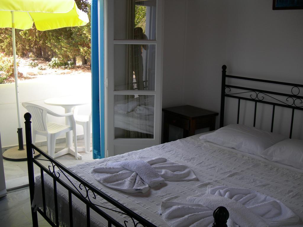 Bizas Rooms & Studios Páros Dış mekan fotoğraf