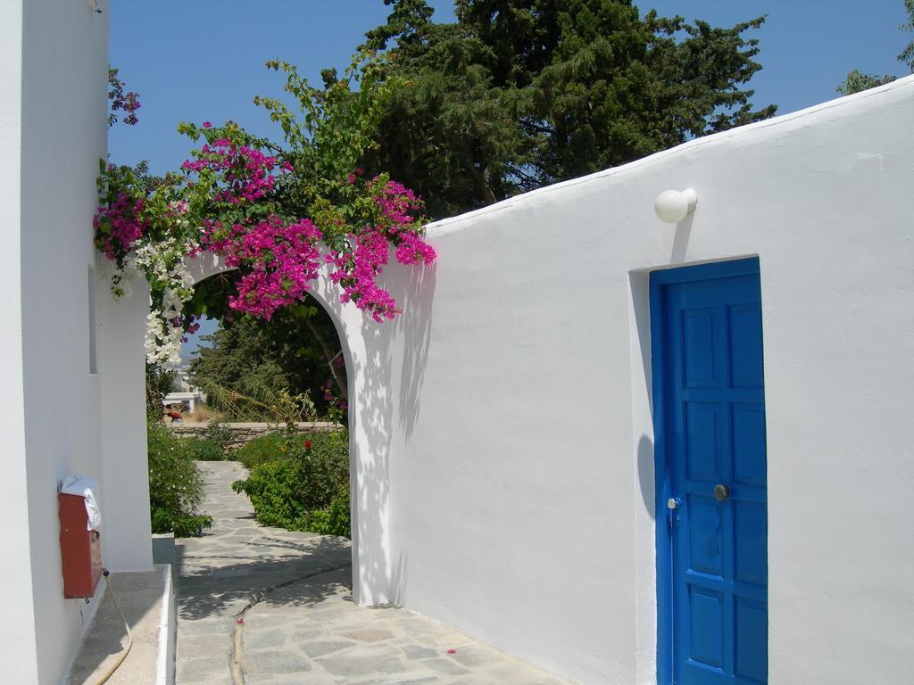 Bizas Rooms & Studios Páros Dış mekan fotoğraf