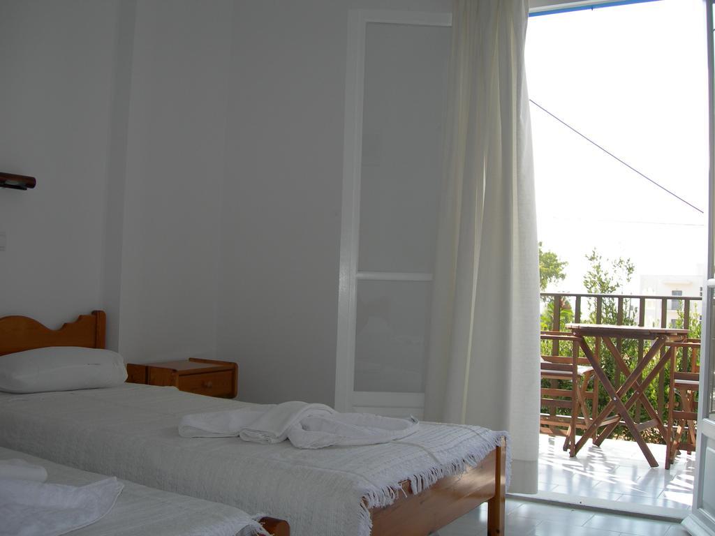 Bizas Rooms & Studios Páros Dış mekan fotoğraf