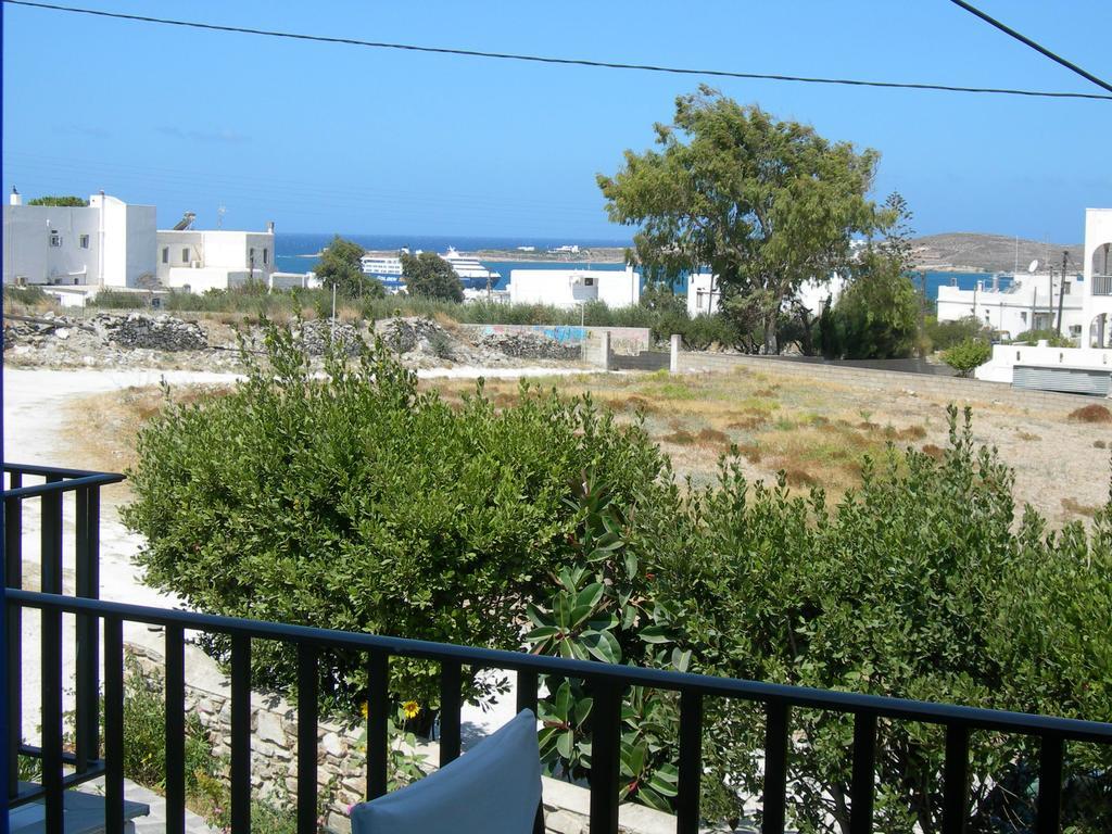 Bizas Rooms & Studios Páros Dış mekan fotoğraf