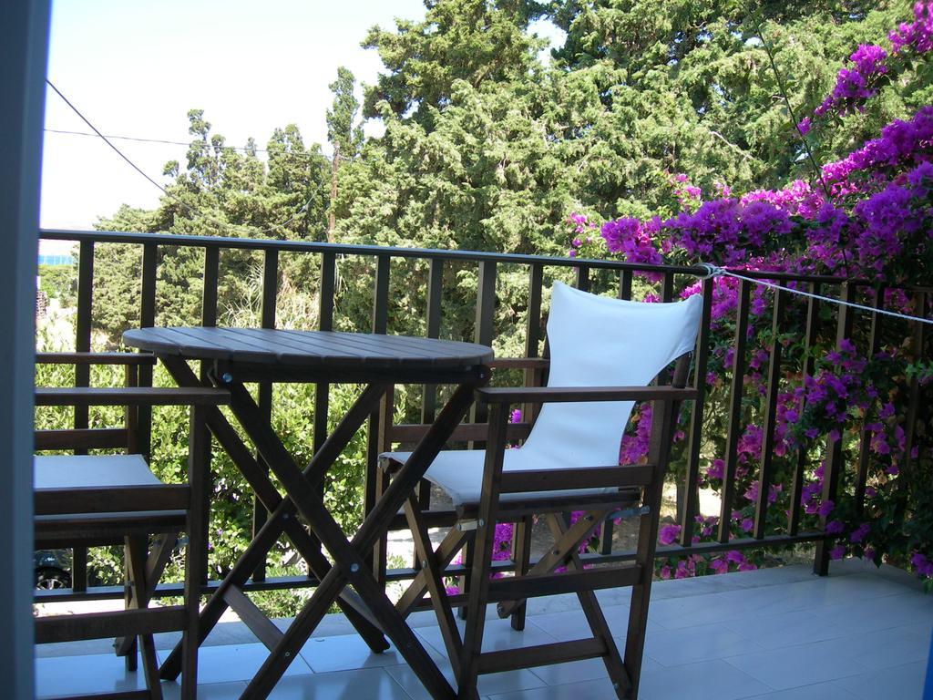 Bizas Rooms & Studios Páros Dış mekan fotoğraf
