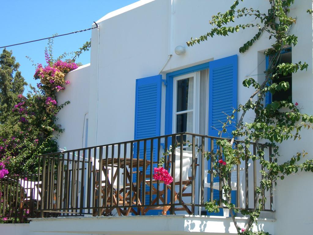 Bizas Rooms & Studios Páros Dış mekan fotoğraf