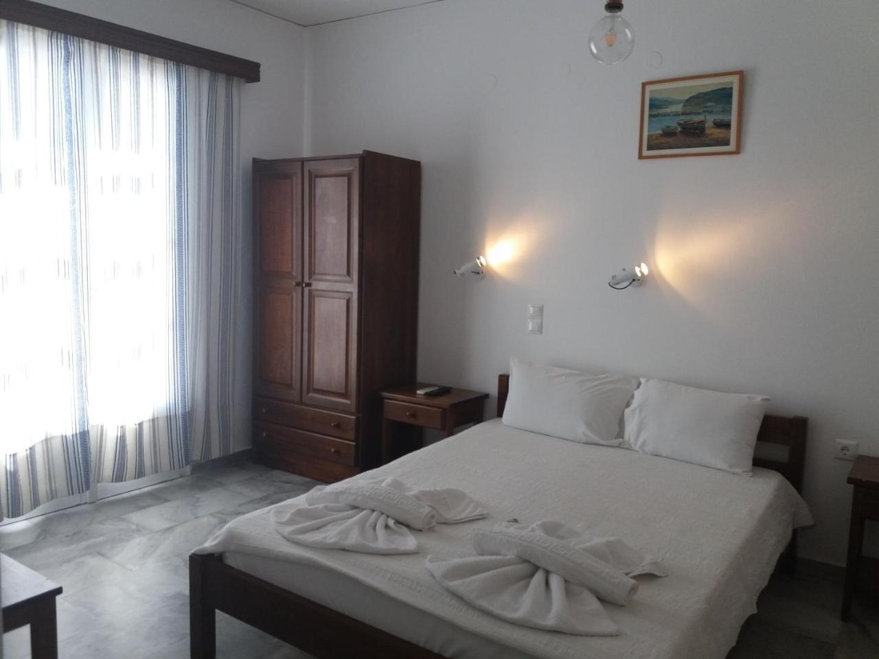 Bizas Rooms & Studios Páros Dış mekan fotoğraf